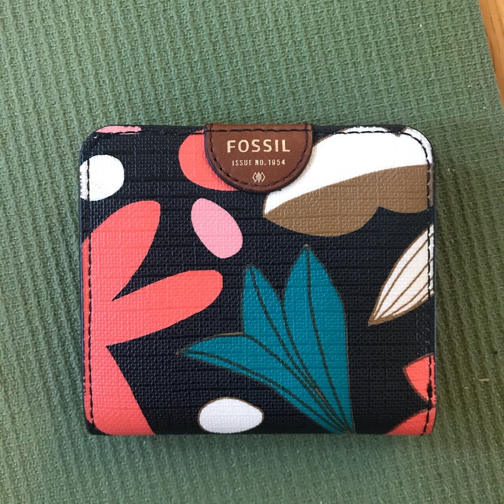 Small Fossil Wallet